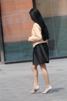 黑色长发黑裙美腿高跟少妇
