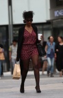 时髦的裙装黑丝美腿高跟美女